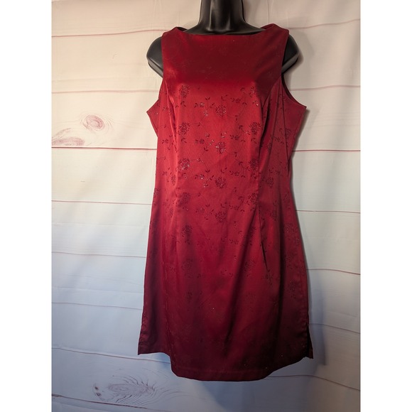 City Triangles Dresses & Skirts - Vintage City triangle '90s Y2K Red Flocked squared neck sheath mini dress Sz 13